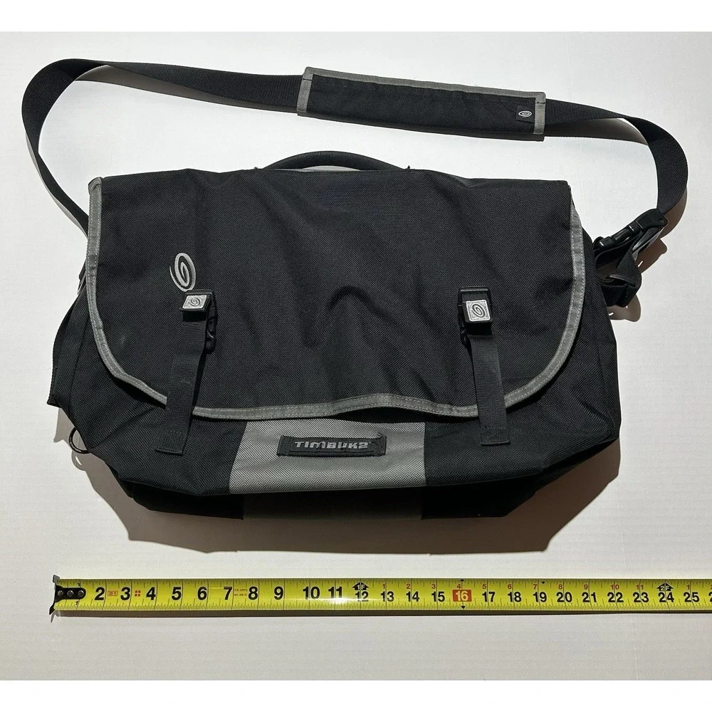 Timbuk2 Black Laptop Travel Duffel Bag Weekender Messenger Crossbody Spacious